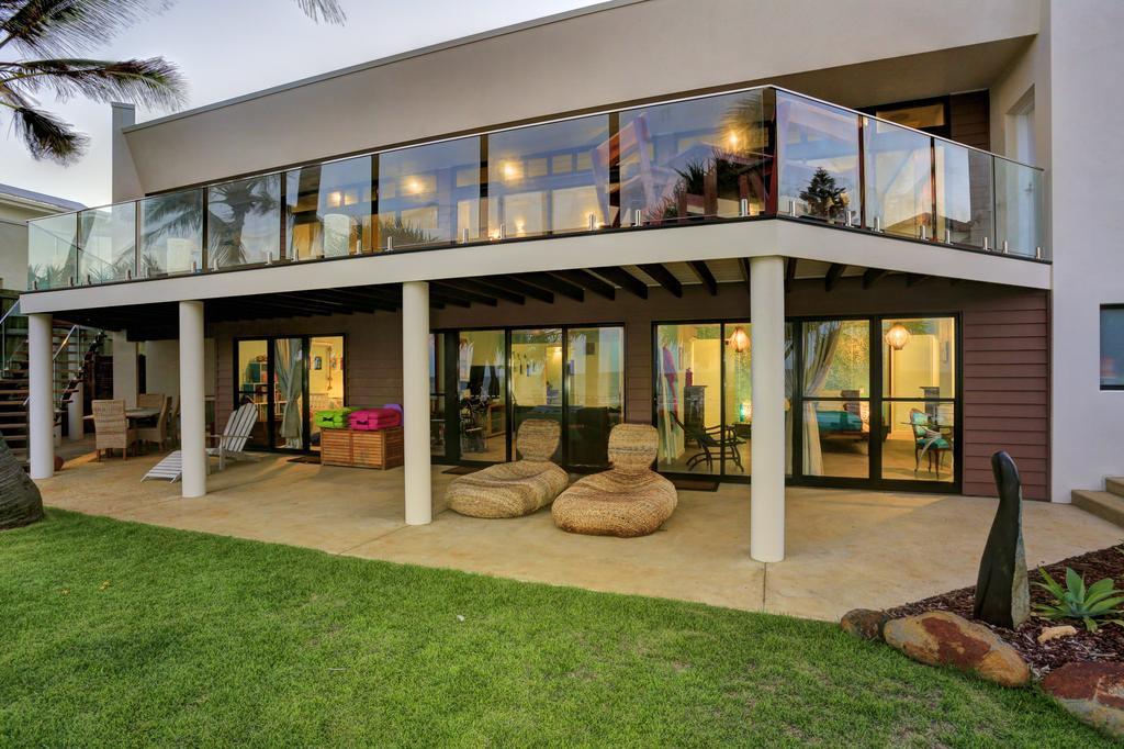 Zen Beach Retreat Hotel Bargara Buitenkant foto