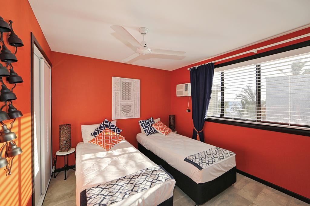 Zen Beach Retreat Hotel Bargara Buitenkant foto