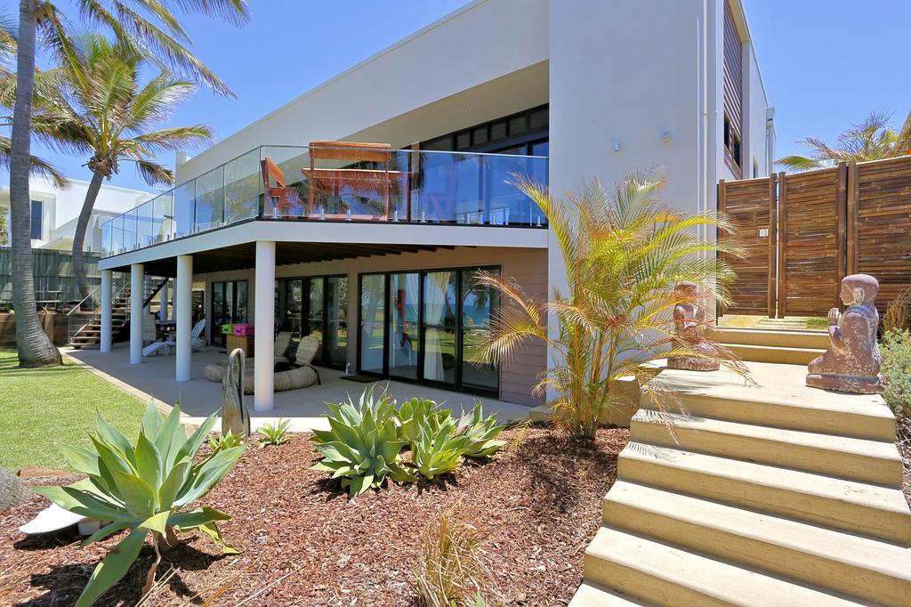 Zen Beach Retreat Hotel Bargara Buitenkant foto