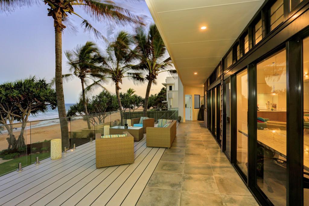Zen Beach Retreat Hotel Bargara Buitenkant foto